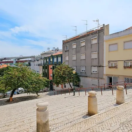 Alcantara View Lx Factory Apartment
